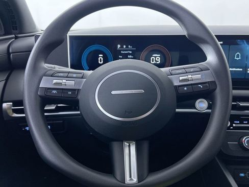 Used 2025 Hyundai Santa Cruz SE image 16