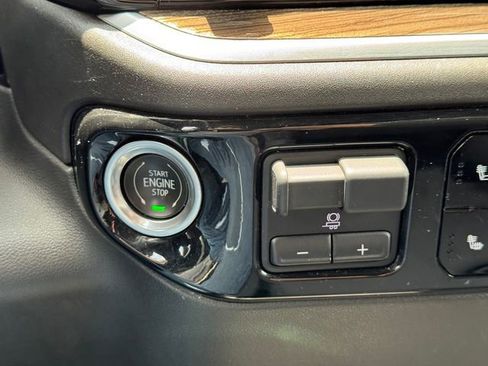 Certified 2022 Chevrolet Silverado 1500 LT RWD image 22