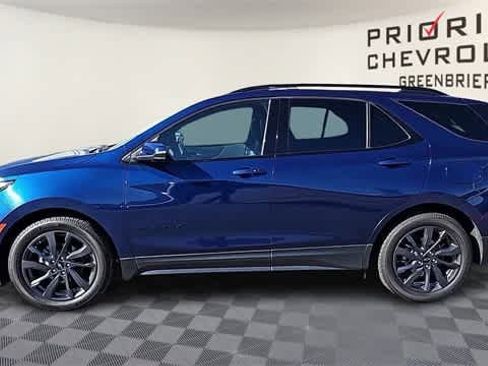 Used 2022 Chevrolet Equinox RS w/ RS Leather Package image 5