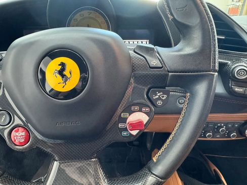 Used 2017 Ferrari 488 Spider RWD image 35