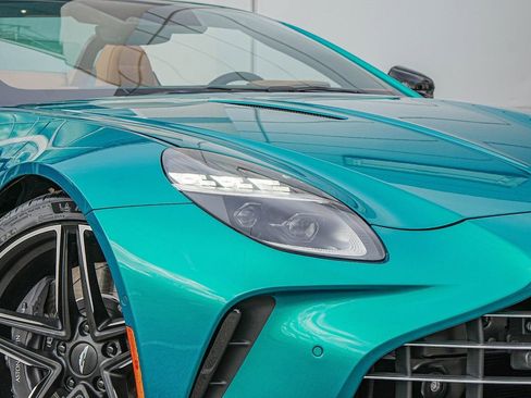 New 2026 Aston Martin V8 Vantage Roadster RWD image 3