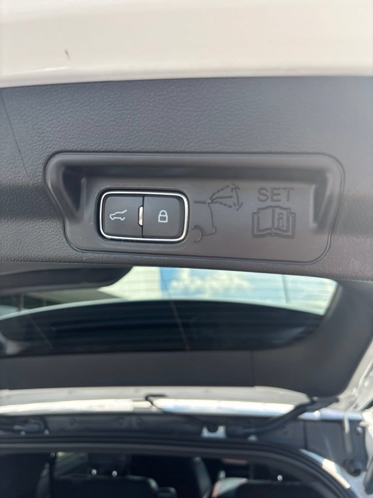 Used 2025 Ford Explorer ST AWD/4WD image 32