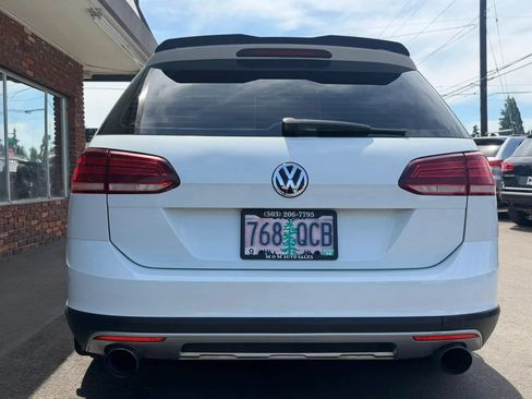 Used 2019 Volkswagen Golf Alltrack SE AWD/4WD image 6
