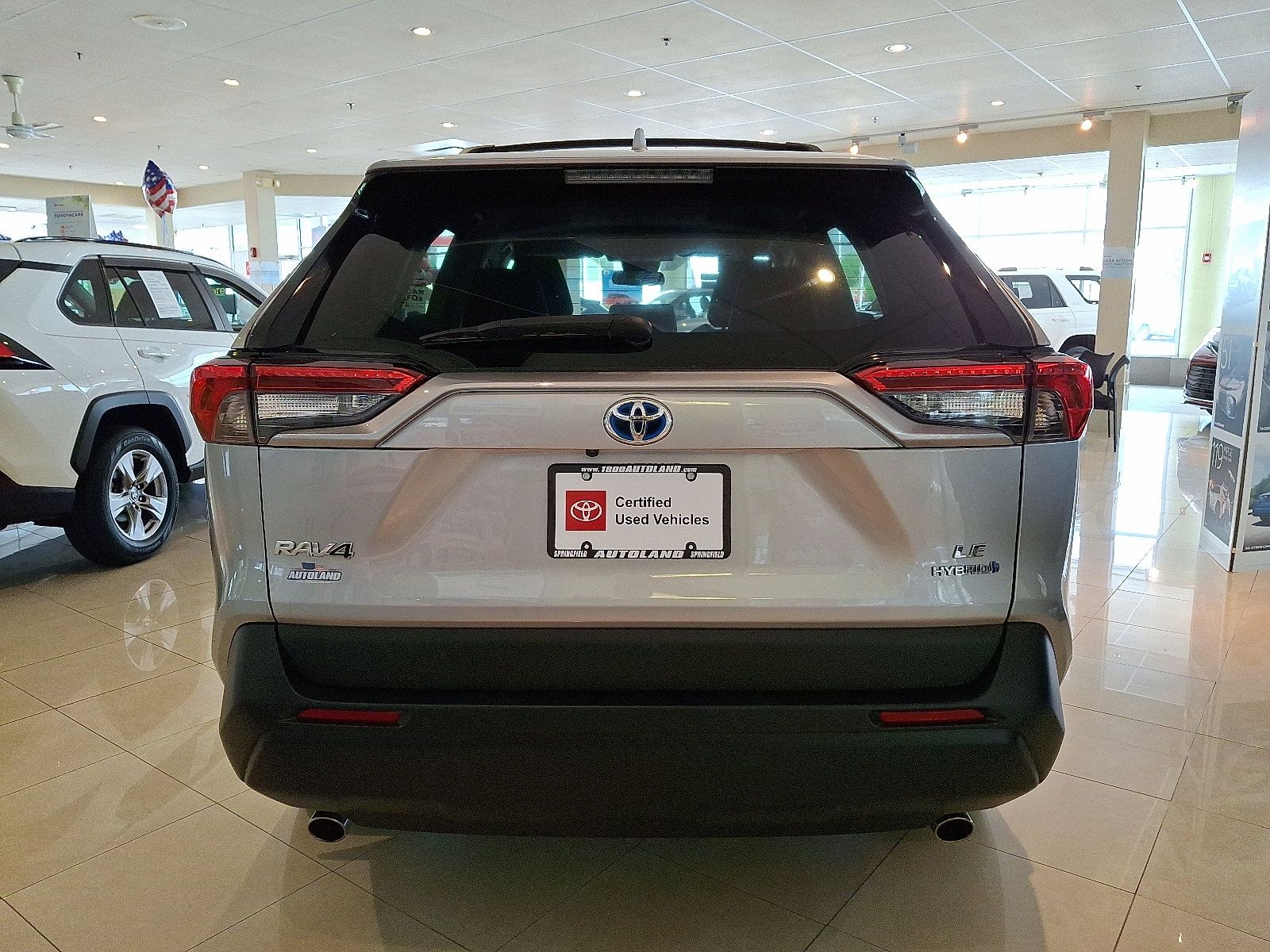 Certified 2022 Toyota RAV4 LE w/ Carpet Mat Package (TMS) AWD/4WD image 6