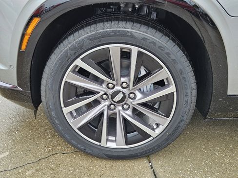 New 2026 Cadillac Vistiq Sport image 36