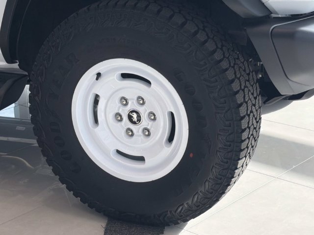 New 2026 Ford Bronco Heritage Edition AWD/4WD image 17