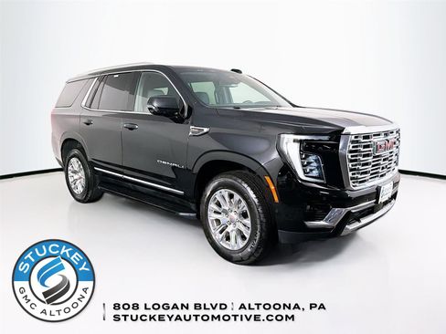 Used 2025 GMC Yukon Denali AWD/4WD image 1