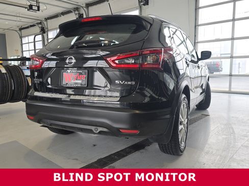 Used 2022 Nissan Rogue Sport SV image 17