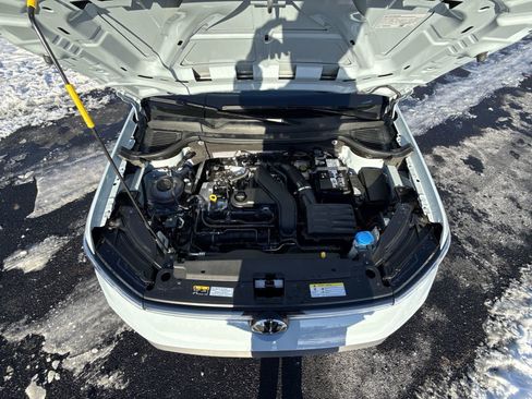 New 2026 Volkswagen Taos SE image 26