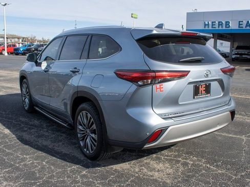 Used 2021 Toyota Highlander Platinum image 5