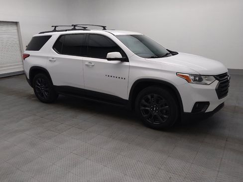 Used 2021 Chevrolet Traverse RS w/ LPO, 'HIT The Road' Package FWD image 11