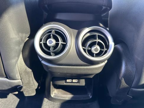 Used 2018 Alfa Romeo Stelvio Ti Sport AWD/4WD image 28