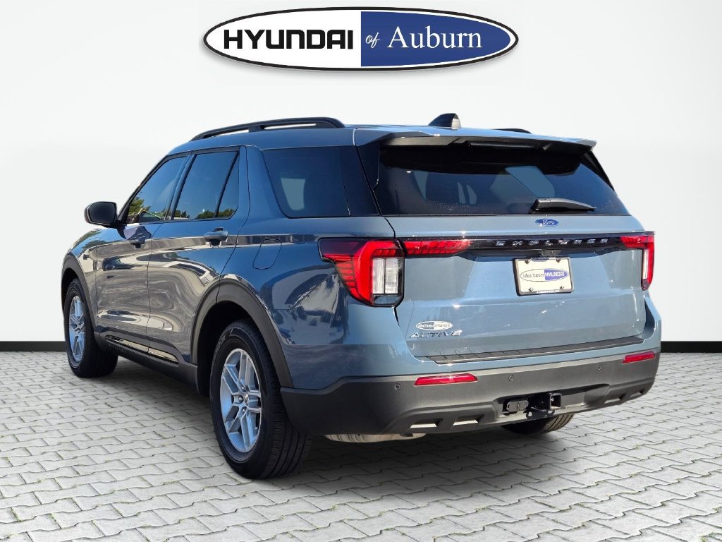 Used 2026 Ford Explorer Active RWD image 9
