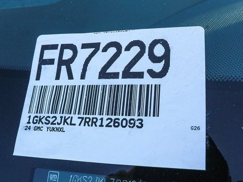 Used 2024 GMC Yukon XL Denali AWD/4WD image 30