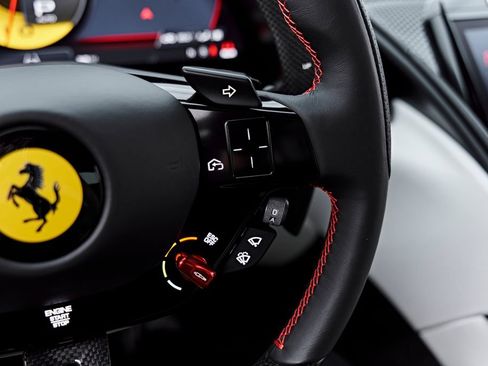 Used 2022 Ferrari Roma RWD image 64