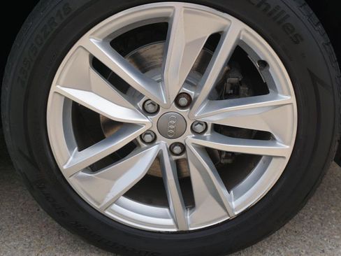 Used 2017 Audi Q3 2.0T Premium w/ Convenience Package image 12