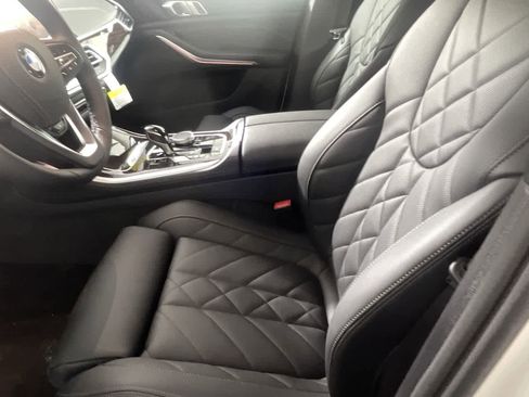 Used 2023 BMW X5 xDrive40i image 11