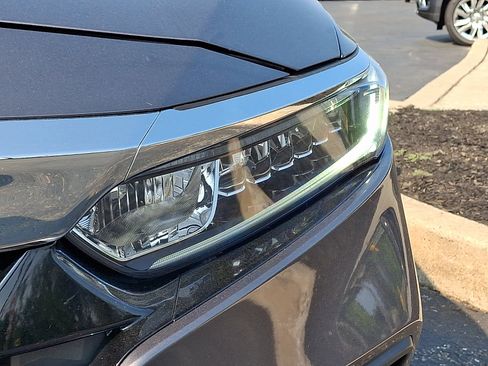 Used 2020 Honda Accord LX image 9