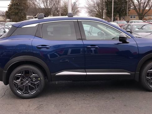 New 2026 Nissan Kicks SR w/ Cold Weather Package image 9