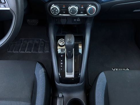Used 2025 Nissan Versa SV FWD image 13