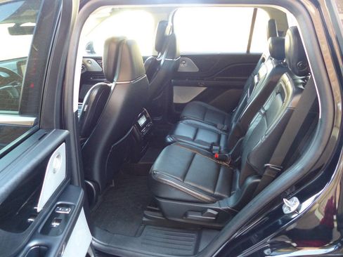 Used 2020 Lincoln Aviator Reserve w/ Equipment Group 201A image 34