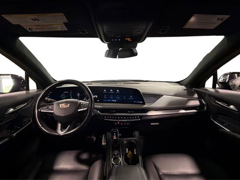 Used 2024 Cadillac XT4 Sport AWD/4WD image 41