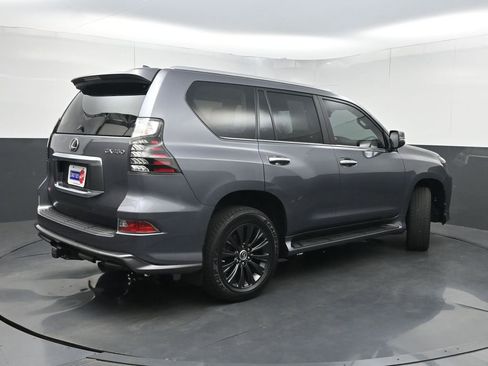 Used 2023 Lexus GX 460 Premium w/ Accessory Package AWD/4WD image 28