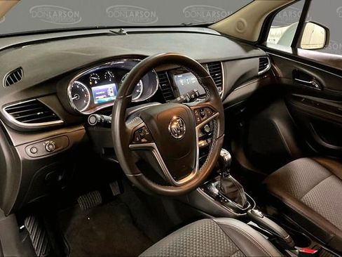 Used 2022 Buick Encore Preferred w/ Safety Package image 17