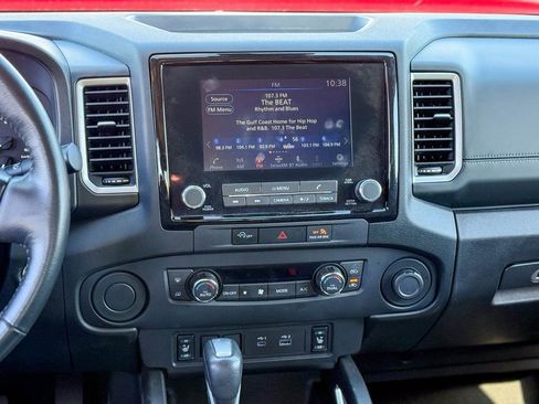 Used 2024 Nissan Frontier SV w/ SV Convenience Package image 27