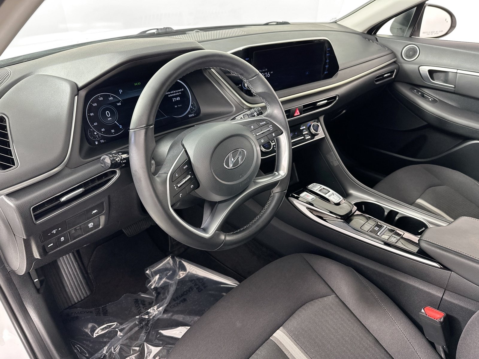Used 2023 Hyundai Sonata SEL w/ Convenience Package FWD image 9