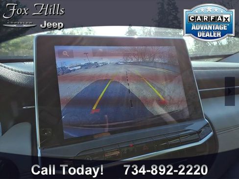 Used 2022 Jeep Compass Limited image 21