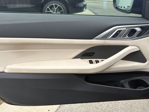 Used 2022 BMW 440i xDrive Convertible w/ Premium Package image 16