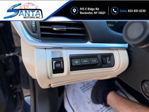 Used 2015 Cadillac XTS Platinum AWD/4WD image 11