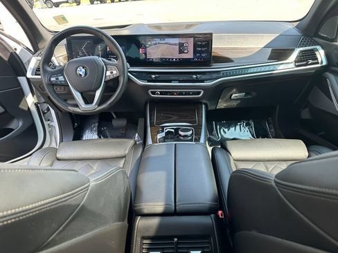 Used 2025 BMW X5 xDrive40i AWD/4WD image 22