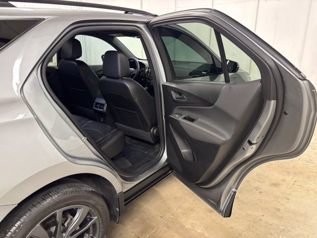Used 2023 Chevrolet Equinox RS w/ RS Leather Package FWD image 19