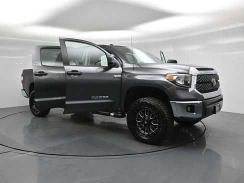 Used 2019 Toyota Tundra SR5 AWD/4WD image 30