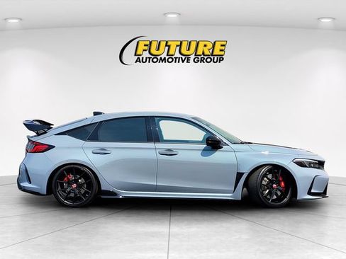 Used 2024 Honda Civic Type R image 3
