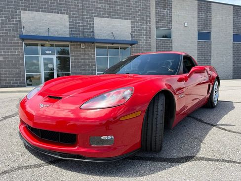 Used 2008 Chevrolet Corvette Z06 w/ Preferred Equipment Group RWD image 4