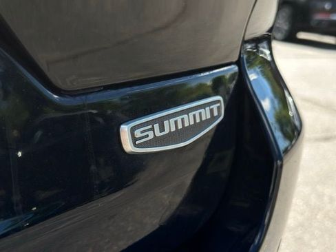 Used 2022 Jeep Grand Cherokee Summit AWD/4WD image 19