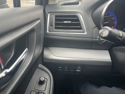 Used 2017 Subaru Legacy 2.5i Premium image 6