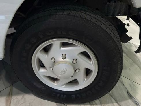 Used 2008 Ford E-350 and Econoline 350 Extended Super Duty image 25