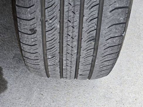 Certified 2023 Jeep Cherokee Altitude Lux image 13