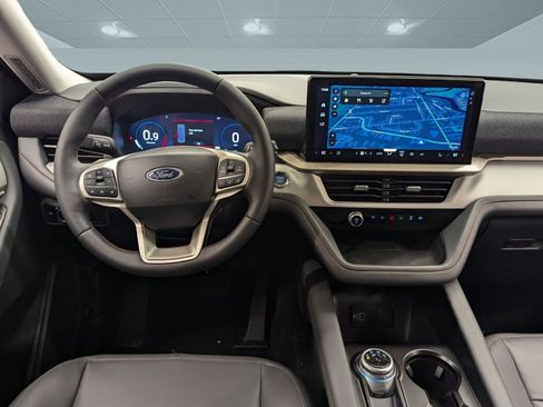New 2026 Ford Explorer Active w/ Active Comfort Package image 22