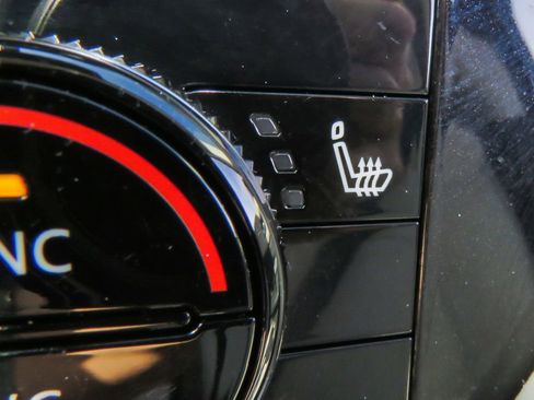 Certified 2023 Nissan Pathfinder SL image 18