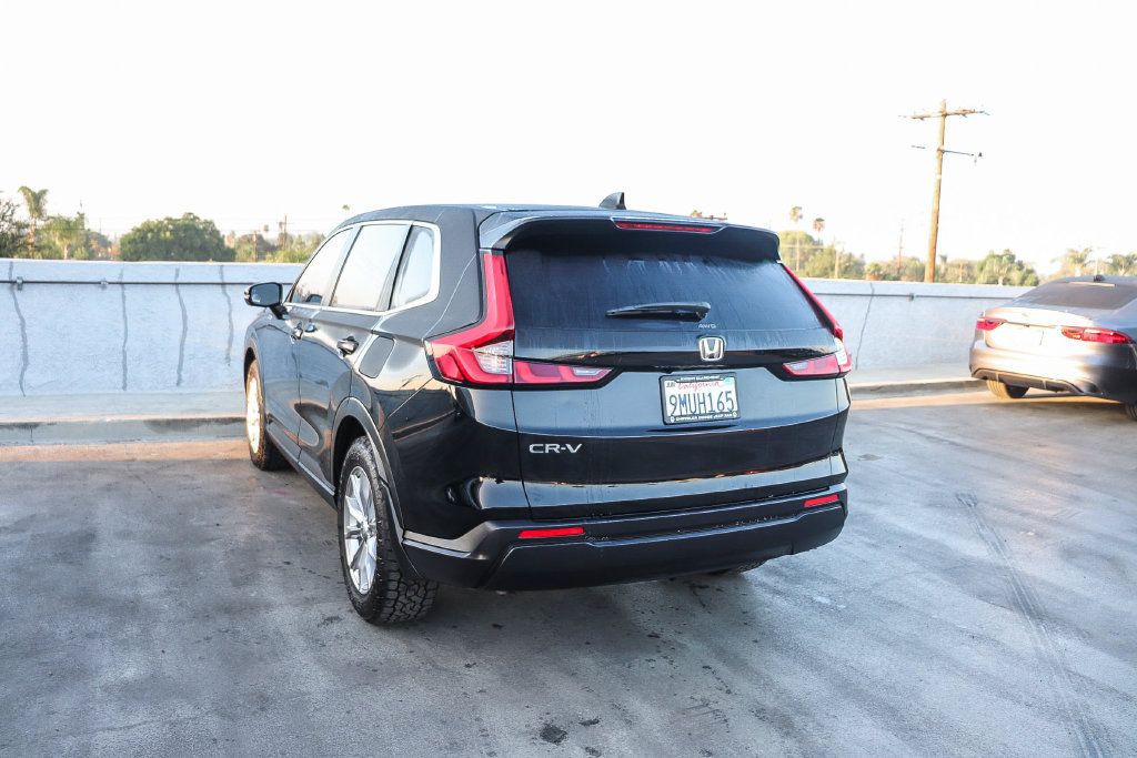 Used 2024 Honda CR-V EX image 7
