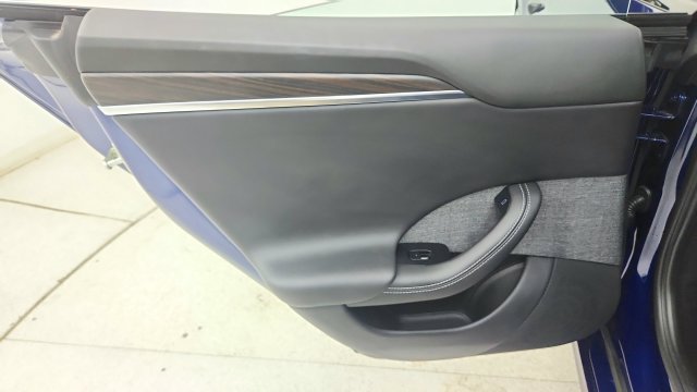 Used 2024 Tesla Model S AWD/4WD image 43