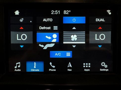 Used 2018 Ford F250 Lariat w/ Lariat Ultimate Package AWD/4WD image 8