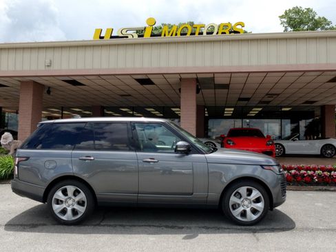 Used 2018 Land Rover Range Rover Supercharged image 2