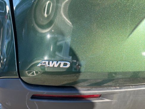 Used 2022 Toyota Sienna LE image 9