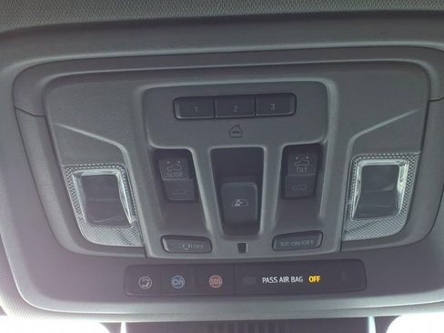 Certified 2022 Chevrolet Silverado 1500 LTZ w/ LTZ Premium Package image 25